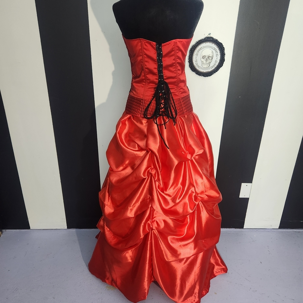 Custom Azreals Accomplice Ball Gown - Picture 7 of 9